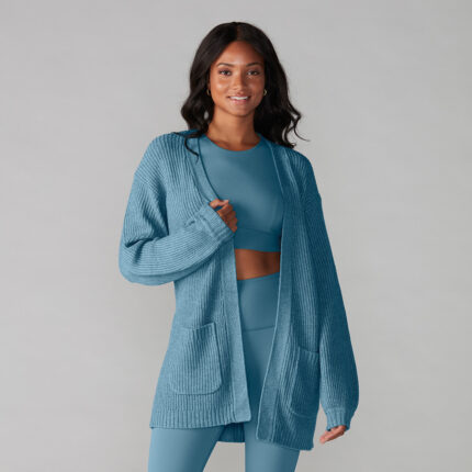 F22Apparel_AlpineLongCardigan_Lake_Front