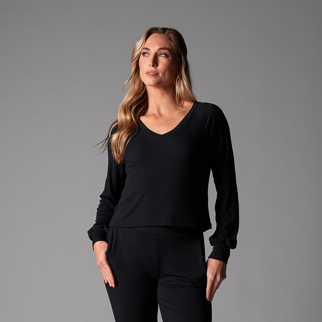 S24_TAVI_Apparel_Rib-Long-Sleeve_Ebony_Front